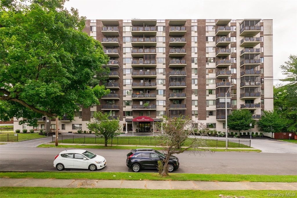 160 Academy Street 1E, Poughkeepsie, NY 12601