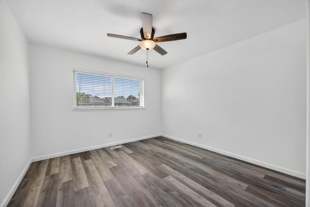 61 Brentford Cir, Sacramento, CA 95823