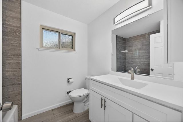 61 Brentford Cir, Sacramento, CA 95823