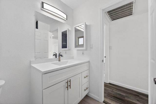 61 Brentford Cir, Sacramento, CA 95823