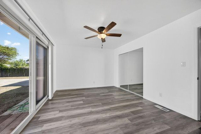 61 Brentford Cir, Sacramento, CA 95823