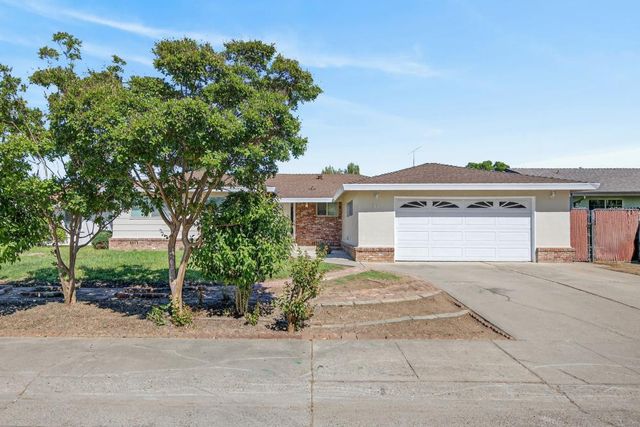 61 Brentford Cir, Sacramento, CA 95823