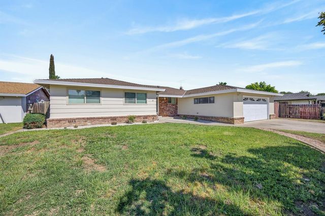 61 Brentford Cir, Sacramento, CA 95823