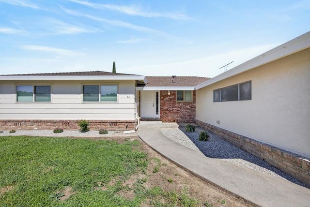 61 Brentford Cir, Sacramento, CA 95823