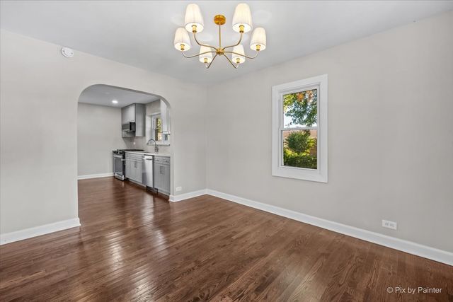 7232 W Oakton Street, Niles, IL 60714