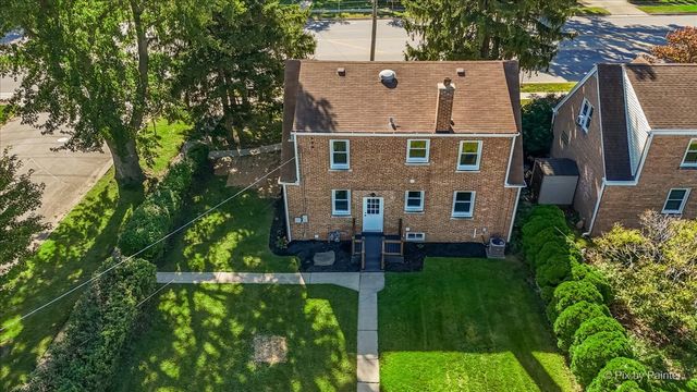 7232 W Oakton Street, Niles, IL 60714