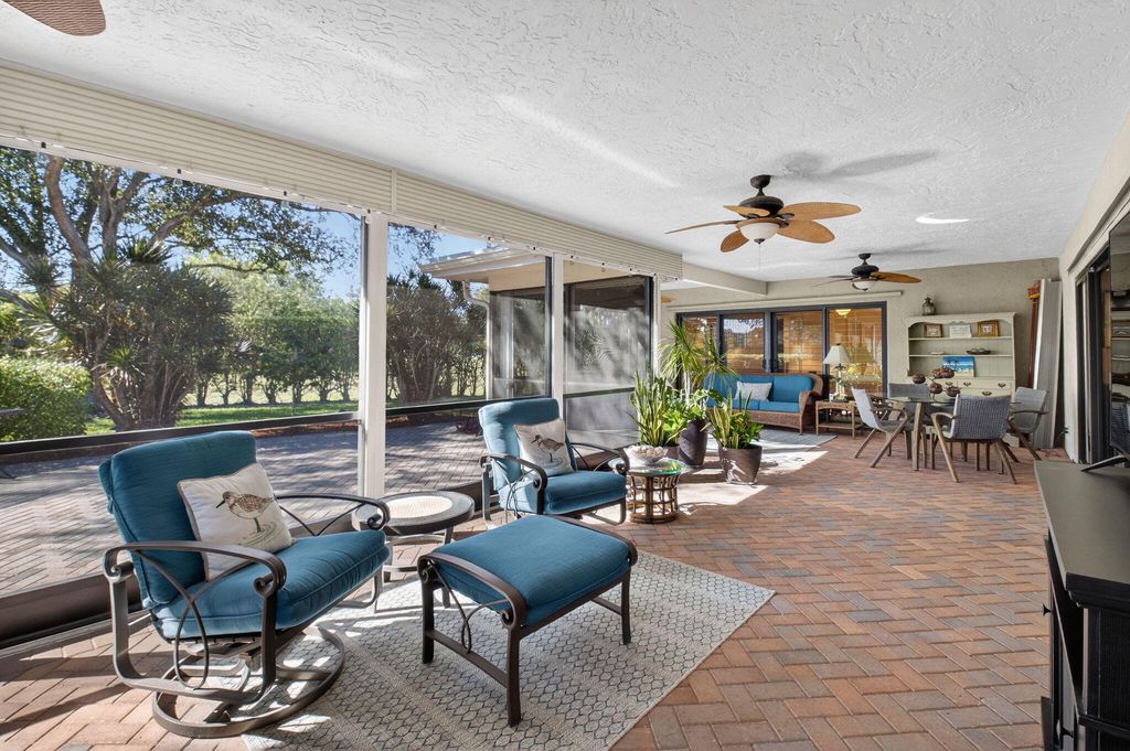 Image 42 of property listing at 5470 NW 3rd Terrace, Boca Raton, FL 33487