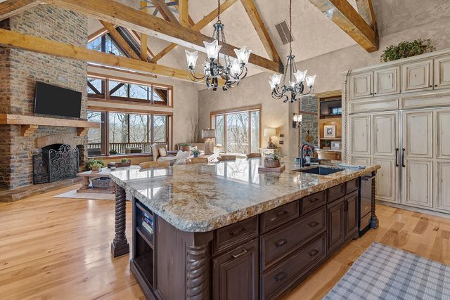 2332 N Farm Road 231, Strafford, MO 65757