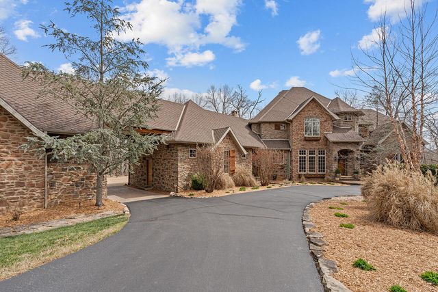 2332 N Farm Road 231, Strafford, MO 65757