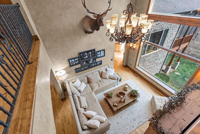 2332 N Farm Road 231, Strafford, MO 65757