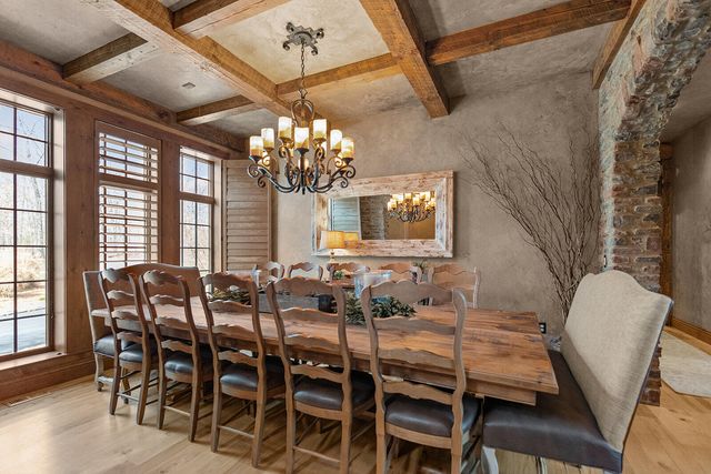 2332 N Farm Road 231, Strafford, MO 65757