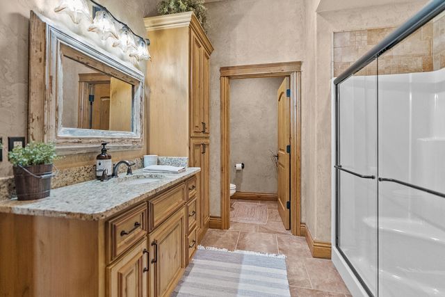 2332 N Farm Road 231, Strafford, MO 65757