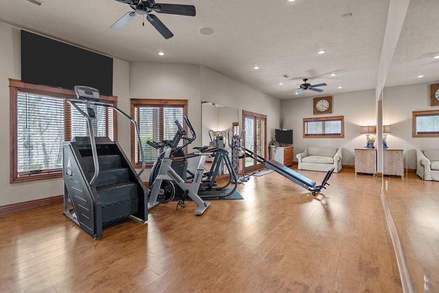 2332 N Farm Road 231, Strafford, MO 65757