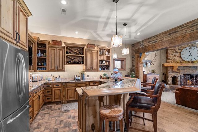 2332 N Farm Road 231, Strafford, MO 65757