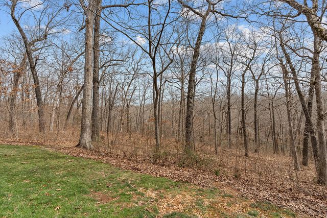 2332 N Farm Road 231, Strafford, MO 65757