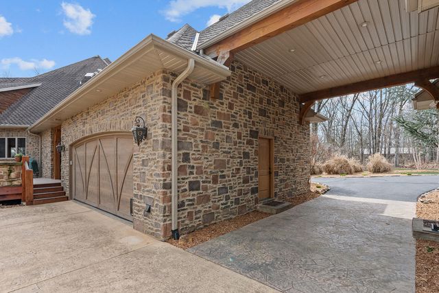 2332 N Farm Road 231, Strafford, MO 65757