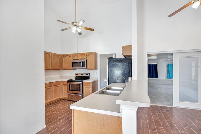 6019 LONG PEAK DRIVE, Orlando, FL 32810