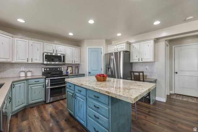 1996 S 1675 W, Syracuse, UT 84075