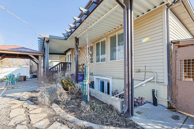 1996 S 1675 W, Syracuse, UT 84075