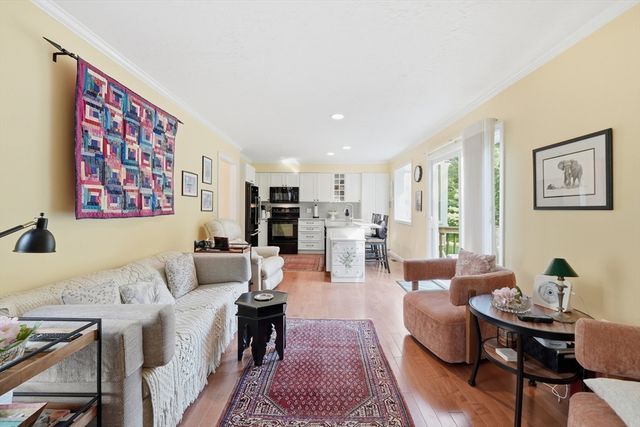 63 Brookdale Cir 63, Shrewsbury, MA 01545