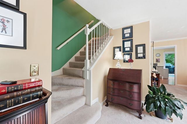 63 Brookdale Cir 63, Shrewsbury, MA 01545