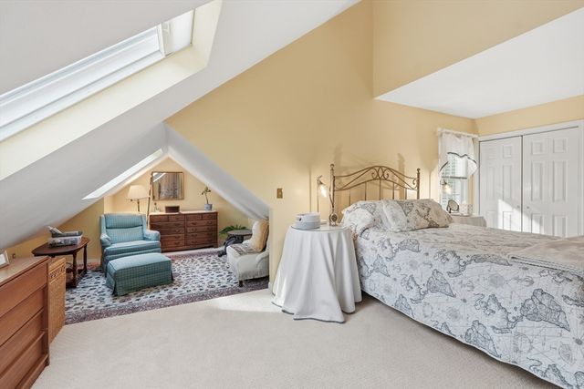 63 Brookdale Cir 63, Shrewsbury, MA 01545