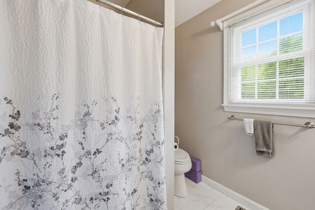 63 Brookdale Cir 63, Shrewsbury, MA 01545