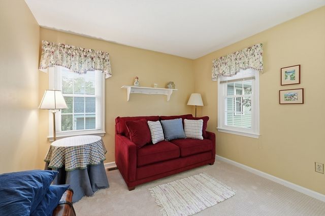 63 Brookdale Cir 63, Shrewsbury, MA 01545