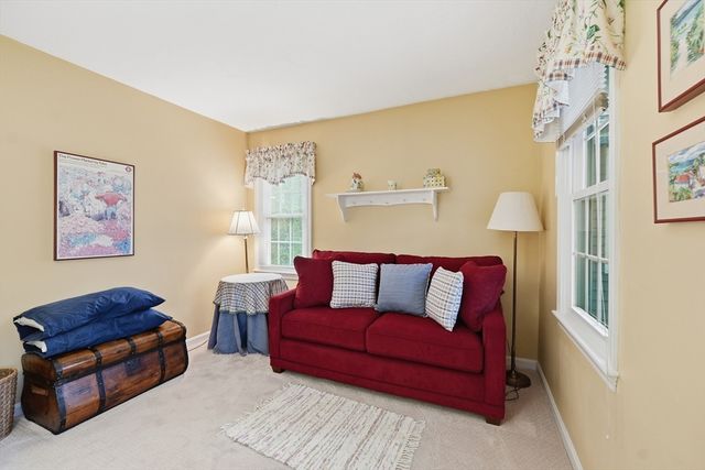 63 Brookdale Cir 63, Shrewsbury, MA 01545