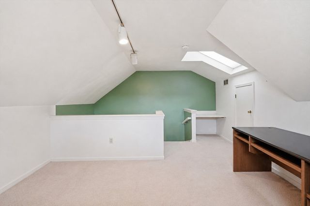 63 Brookdale Cir 63, Shrewsbury, MA 01545