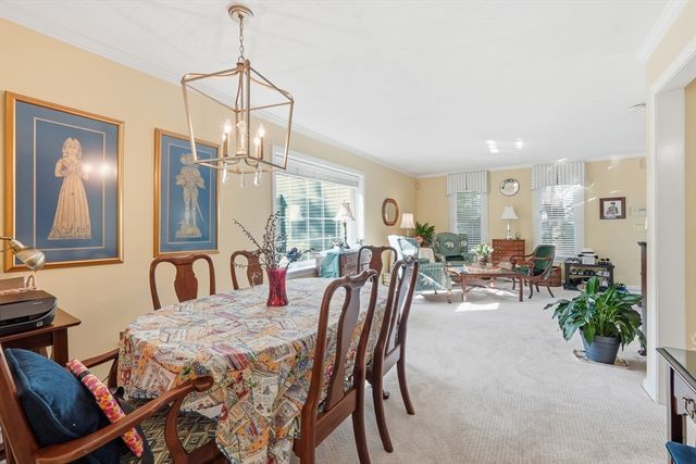 63 Brookdale Cir 63, Shrewsbury, MA 01545