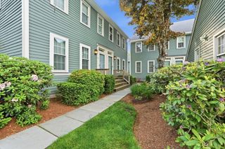 63 Brookdale Cir 63, Shrewsbury, MA 01545