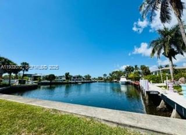 450 Paradise Isle Blvd 302, Hallandale Beach, FL 33009