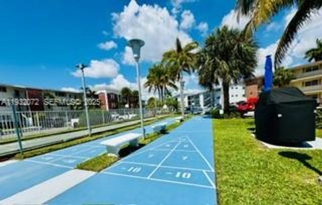 450 Paradise Isle Blvd 302, Hallandale Beach, FL 33009