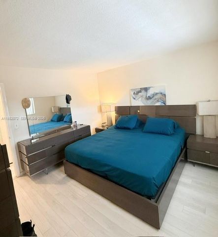 450 Paradise Isle Blvd 302, Hallandale Beach, FL 33009