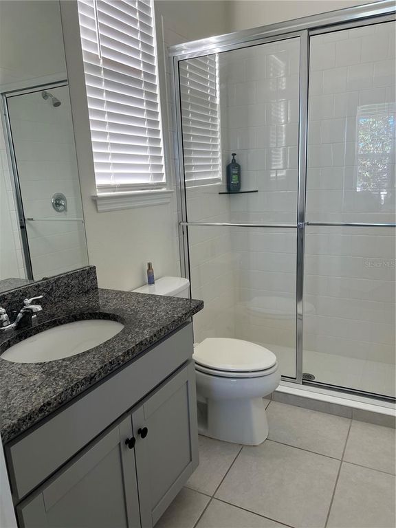 Image 10 of property listing at 9552 LAUNCH POINT ROAD, Orlando, FL 32832