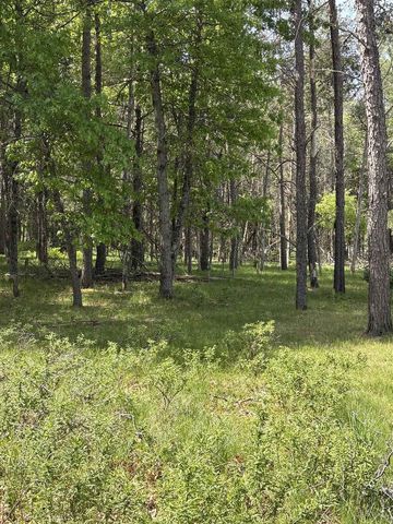 825 Marlboro Court, Nekoosa, WI 54457
