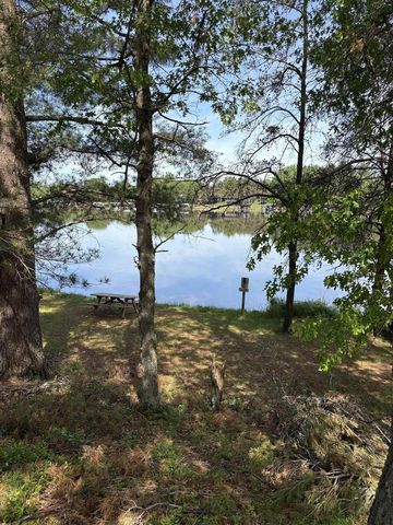 825 Marlboro Court, Nekoosa, WI 54457