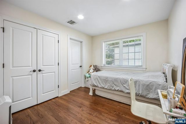 39 Grove Street B, Tenafly, NJ 07670