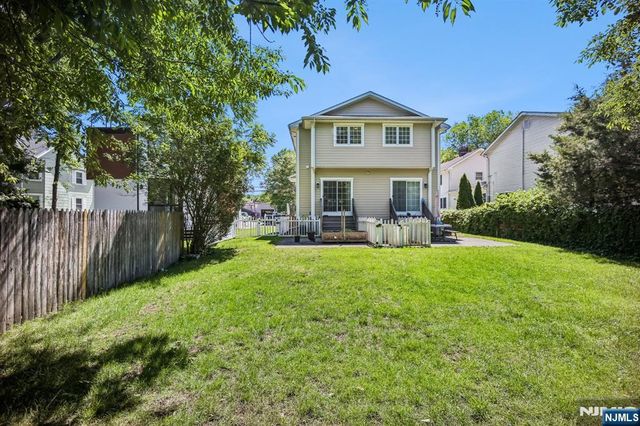 39 Grove Street B, Tenafly, NJ 07670