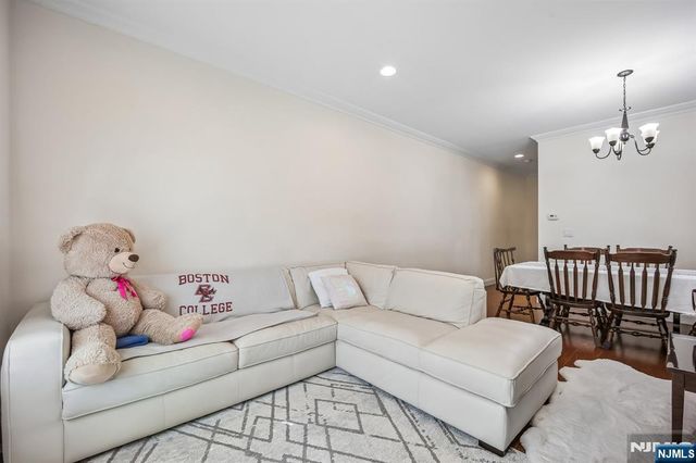 39 Grove Street B, Tenafly, NJ 07670