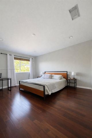 1125 Butternut Ln, Hollywood, FL 33019