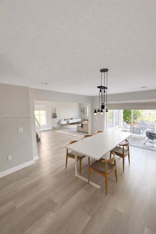 1125 Butternut Ln, Hollywood, FL 33019