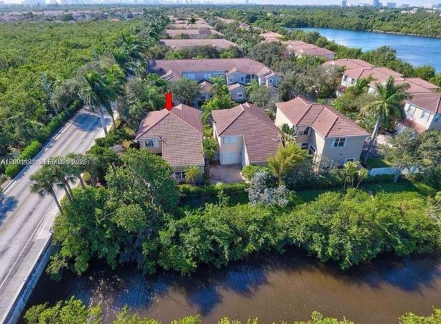 1125 Butternut Ln, Hollywood, FL 33019