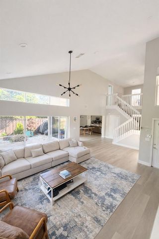 1125 Butternut Ln, Hollywood, FL 33019