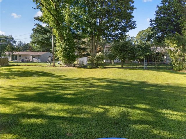 4 Briarwood Lane, Perinton, NY 14450