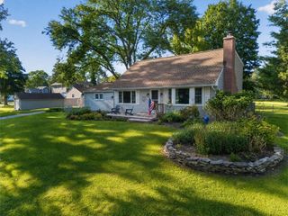 4 Briarwood Lane, Perinton, NY 14450