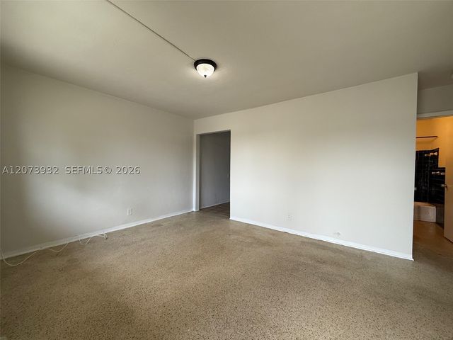 900 SW 5th St 2, Hallandale Beach, FL 33009