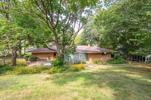 513 Chisholm Trail, Wyoming, OH 45215