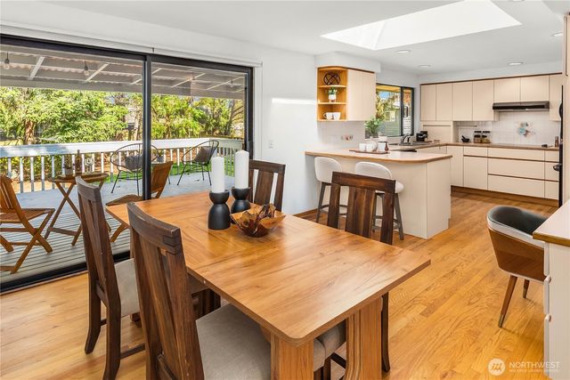 14514 NE 5th Street, Bellevue, WA 98007